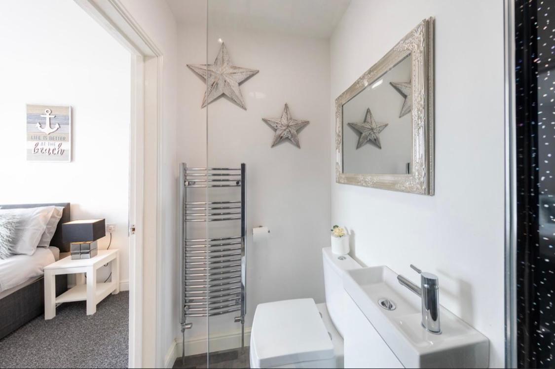 Megs Island Guest House Cleethorpes Luaran gambar